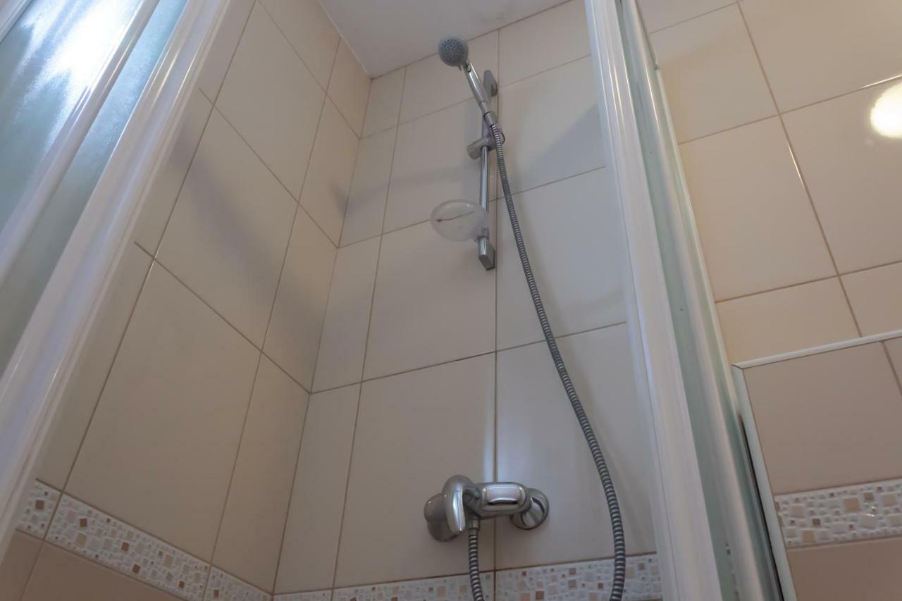 Abby Apartamento Kornić Exterior foto